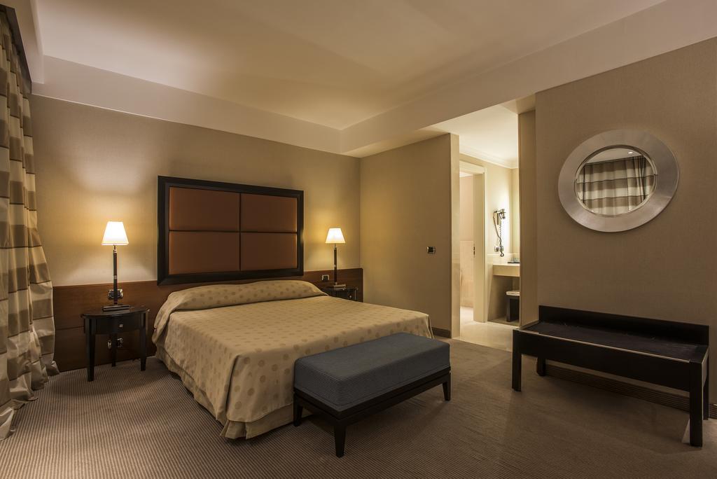 Ergife Palace Hotel Roma Esterno foto