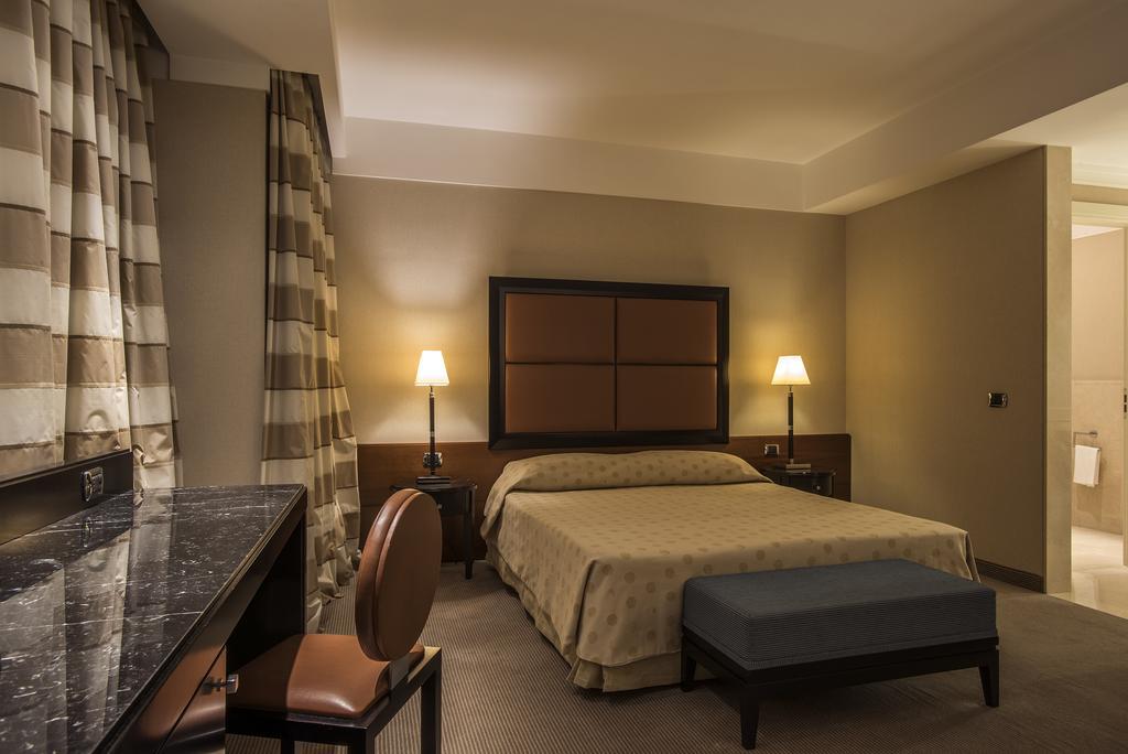 Ergife Palace Hotel Roma Esterno foto